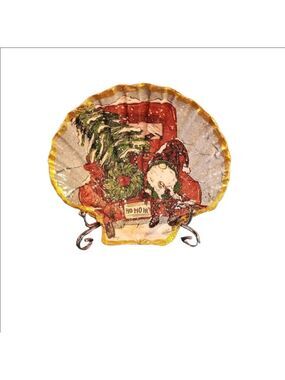Decoupage Scalloped shells  